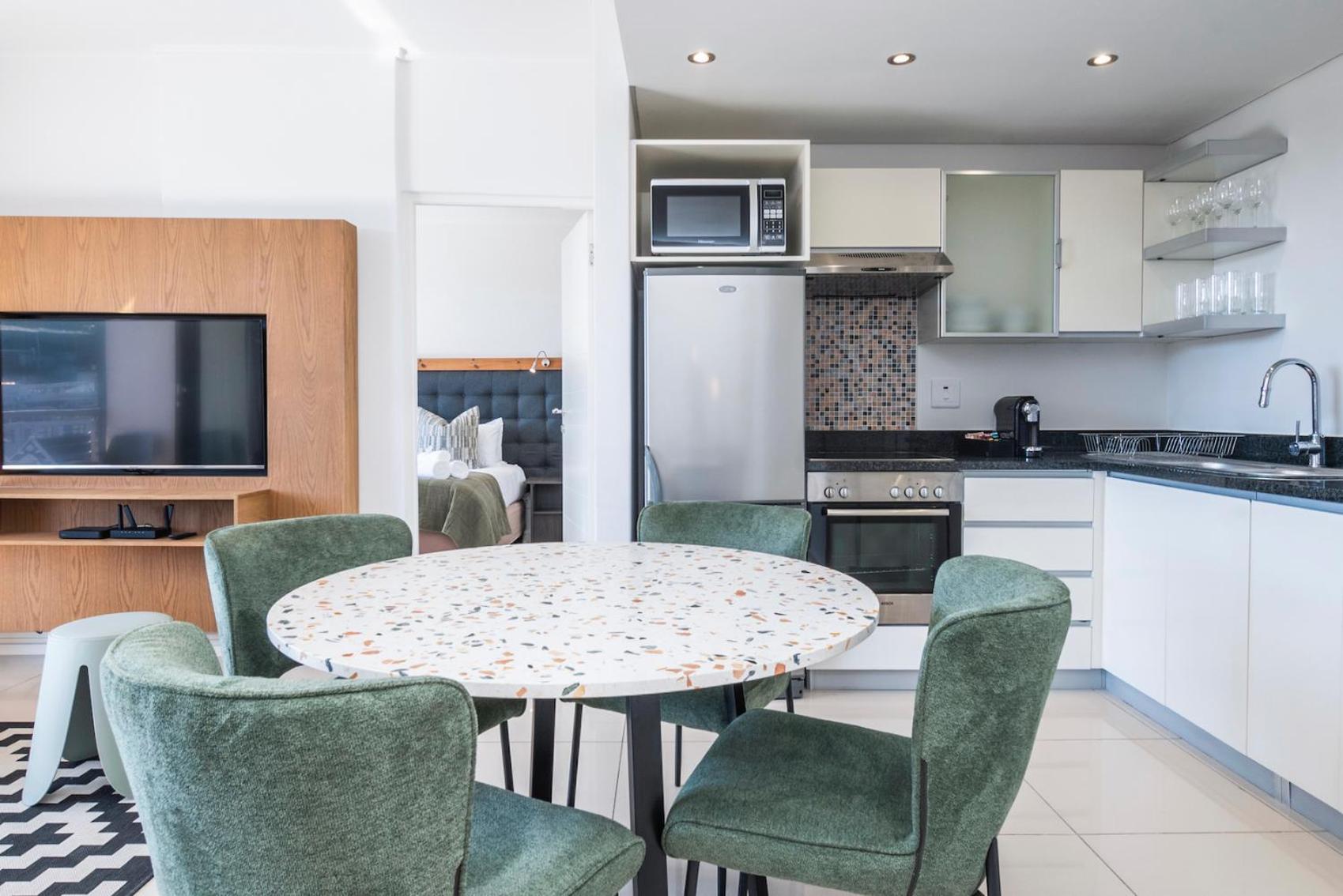 Xenia Aparthotel By Totalstay Fokváros Kültér fotó