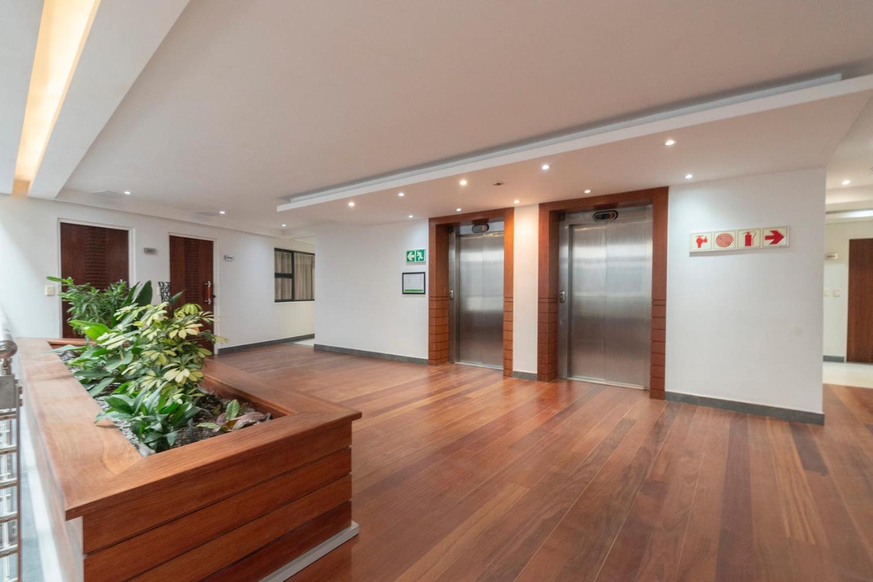 Xenia Aparthotel By Totalstay Fokváros Kültér fotó