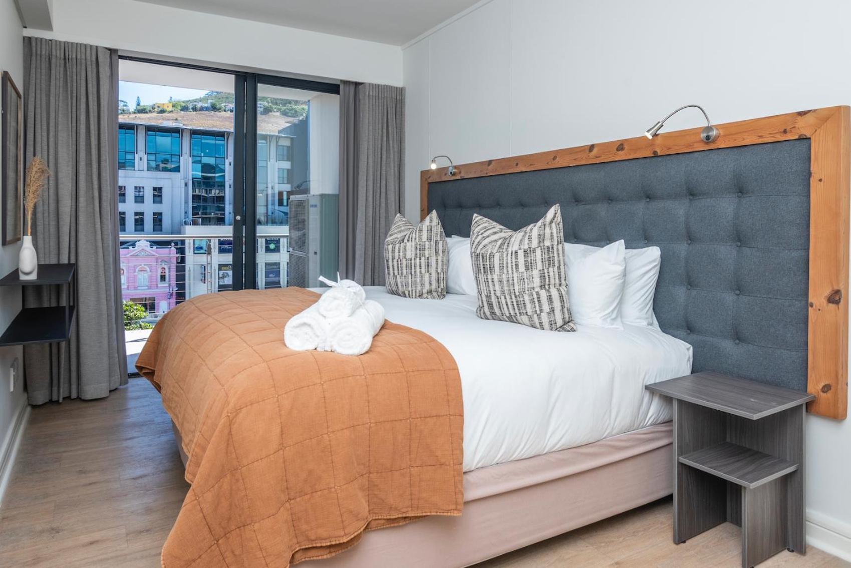 Xenia Aparthotel By Totalstay Fokváros Kültér fotó