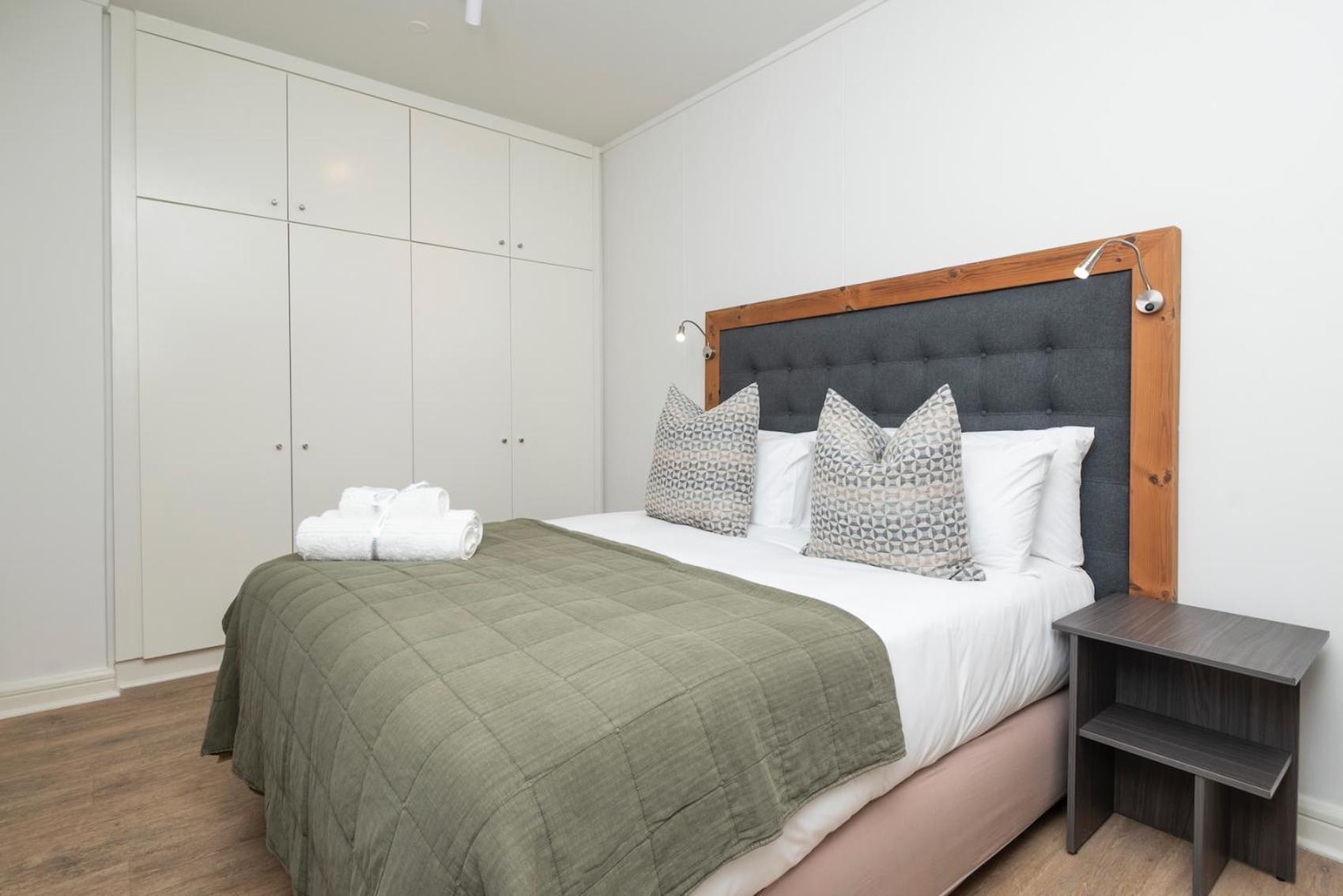 Xenia Aparthotel By Totalstay Fokváros Kültér fotó