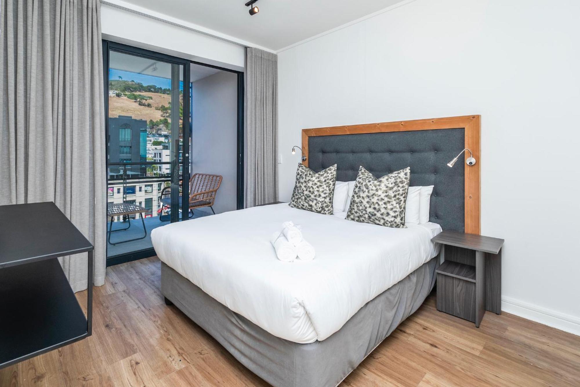 Xenia Aparthotel By Totalstay Fokváros Kültér fotó
